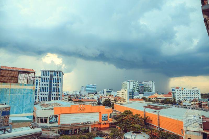 Phuong Linh Hotel Хошимин Экстерьер фото