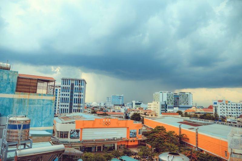 Phuong Linh Hotel Хошимин Экстерьер фото